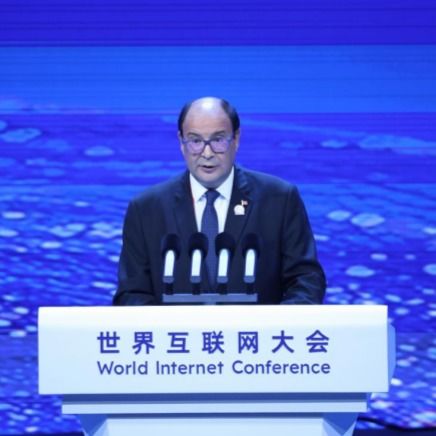 數字絲路新焦點 ‘數字技術服務’成論壇熱詞，你與AI看法一致嗎？